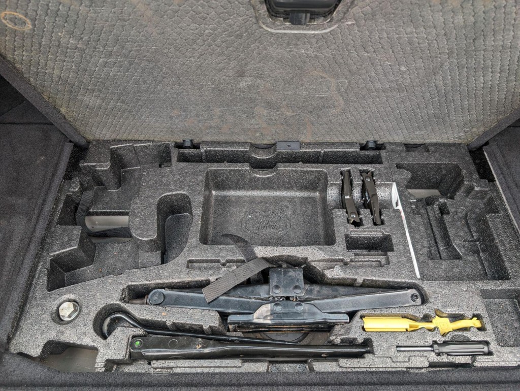 LAND ROVER RANGE ROVER SPORT 3.0 SD V6 HSE Black Auto 4WD Euro 5 5dr 2013