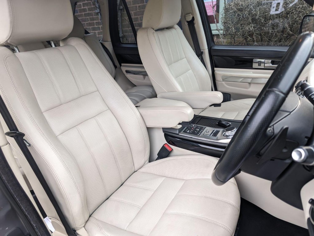 LAND ROVER RANGE ROVER SPORT 3.0 SD V6 HSE Black Auto 4WD Euro 5 5dr 2013