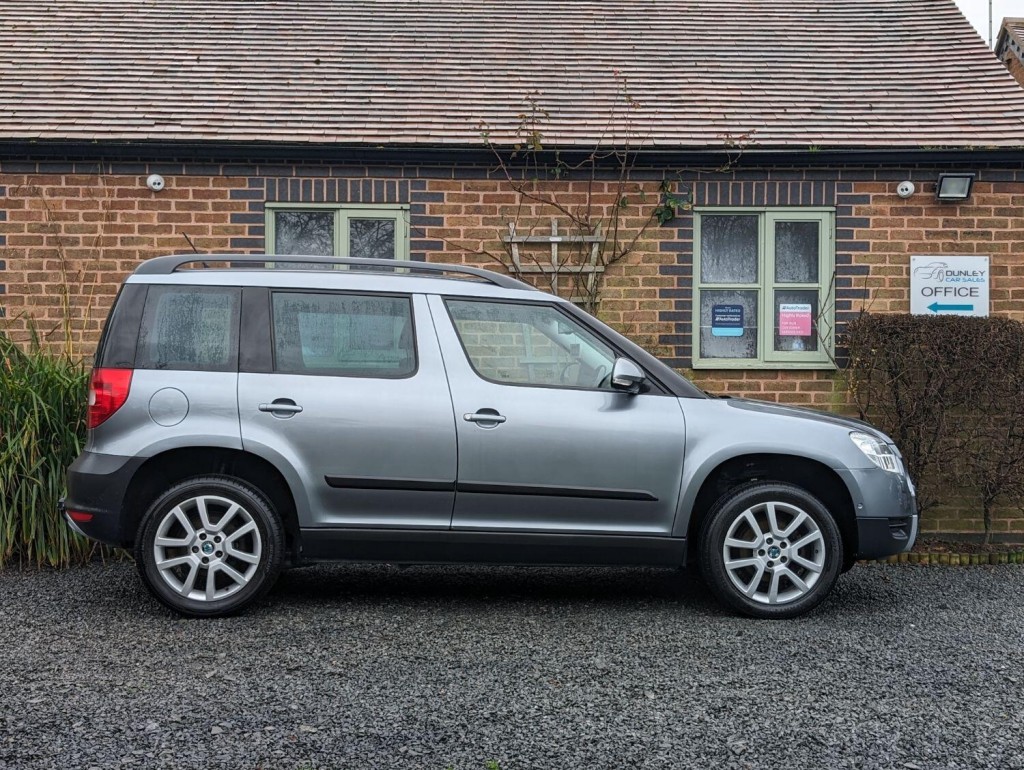 SKODA YETI 2.0 TDI Elegance 4WD Euro 5 5dr 2011