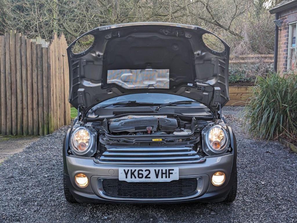 MINI CONVERTIBLE 1.6 Cooper D Euro 5 (s/s) 2dr 2012