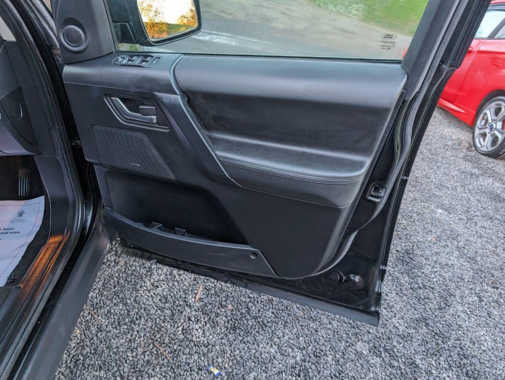 LAND ROVER FREELANDER 2 2.2 TD4 XS 4WD Euro 5 (s/s) 5dr 2012