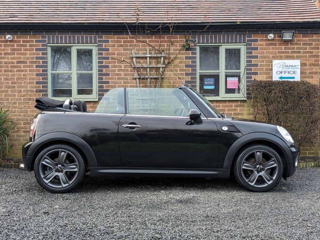 MINI CONVERTIBLE 1.6 Cooper Euro 4 2dr 2009