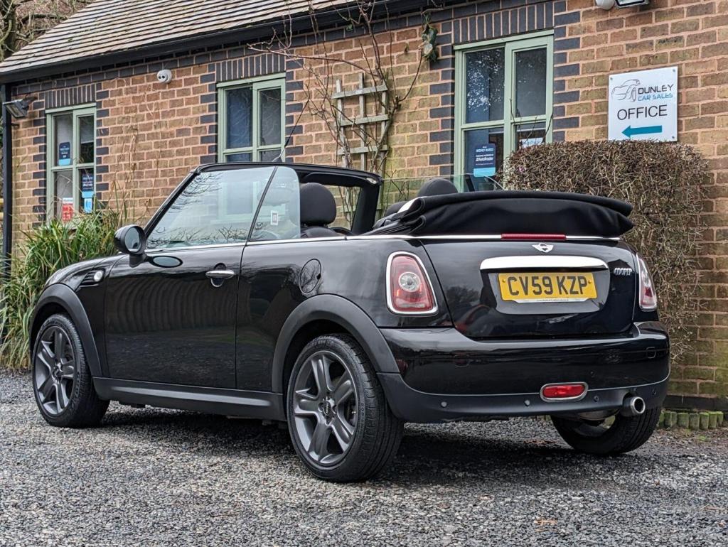 MINI CONVERTIBLE 1.6 Cooper Euro 4 2dr 2009