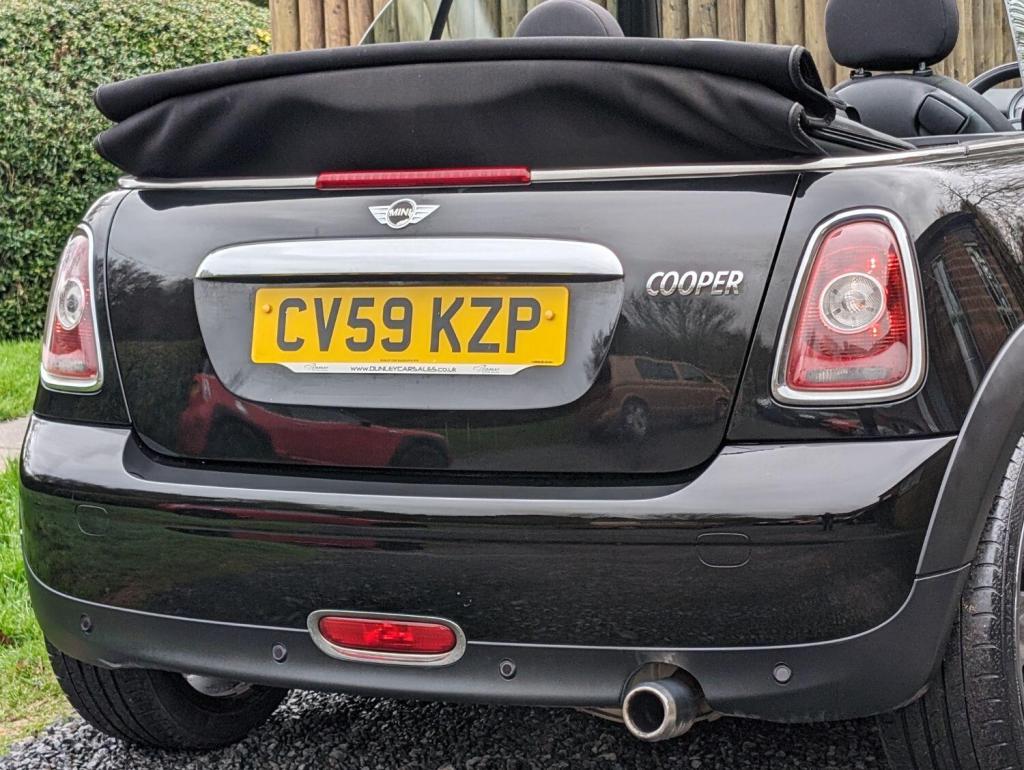 MINI CONVERTIBLE 1.6 Cooper Euro 4 2dr 2009