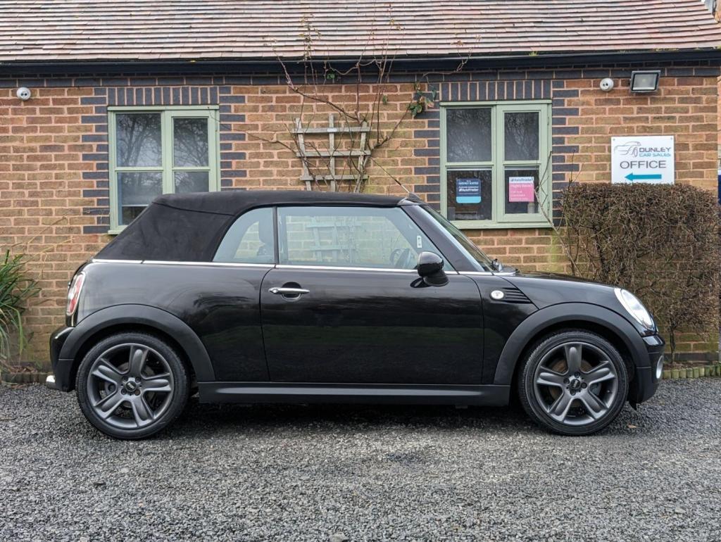 MINI CONVERTIBLE 1.6 Cooper Euro 4 2dr 2009