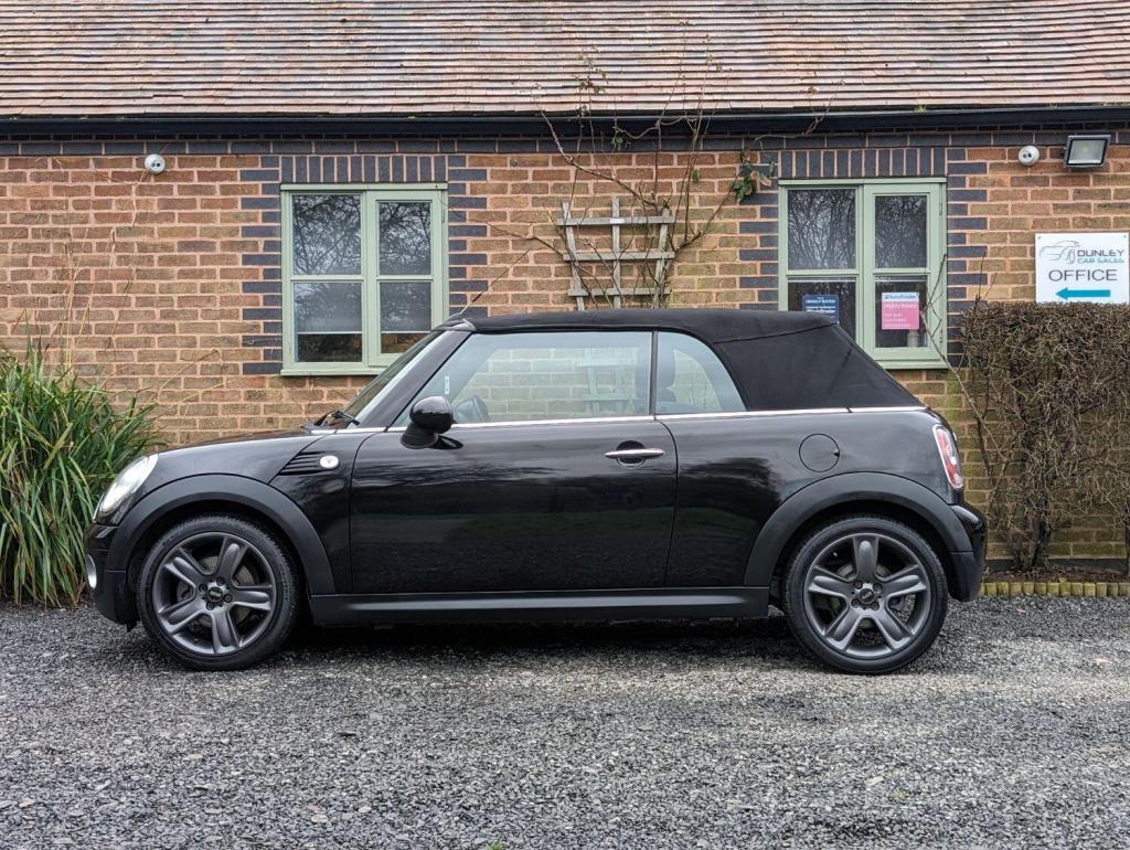 MINI CONVERTIBLE 1.6 Cooper Euro 4 2dr 2009