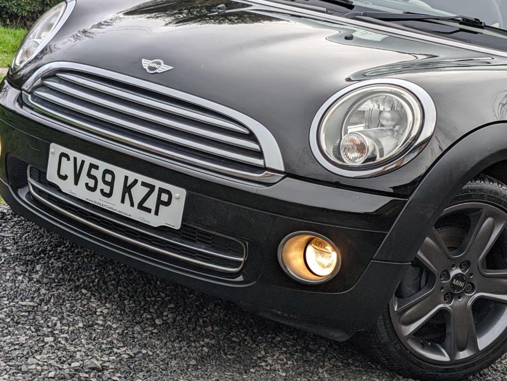 MINI CONVERTIBLE 1.6 Cooper Euro 4 2dr 2009
