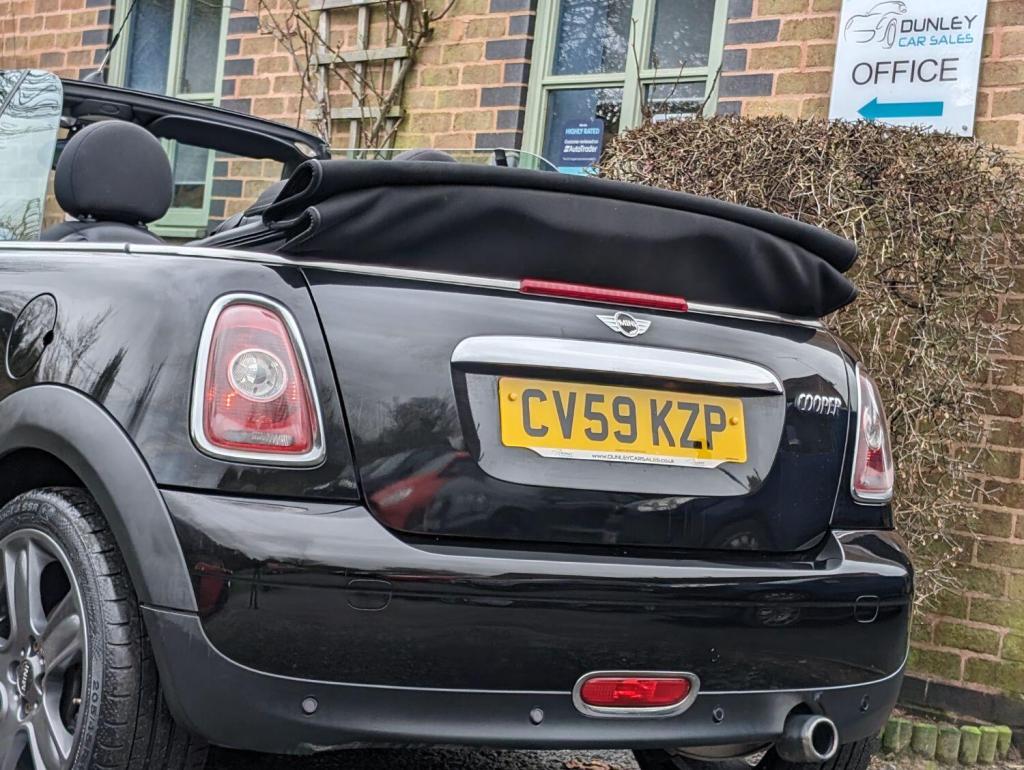 MINI CONVERTIBLE 1.6 Cooper Euro 4 2dr 2009