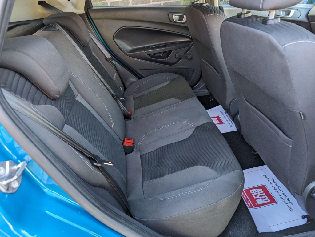FORD FIESTA 1.5 TDCi Zetec Euro 5 5dr 2013