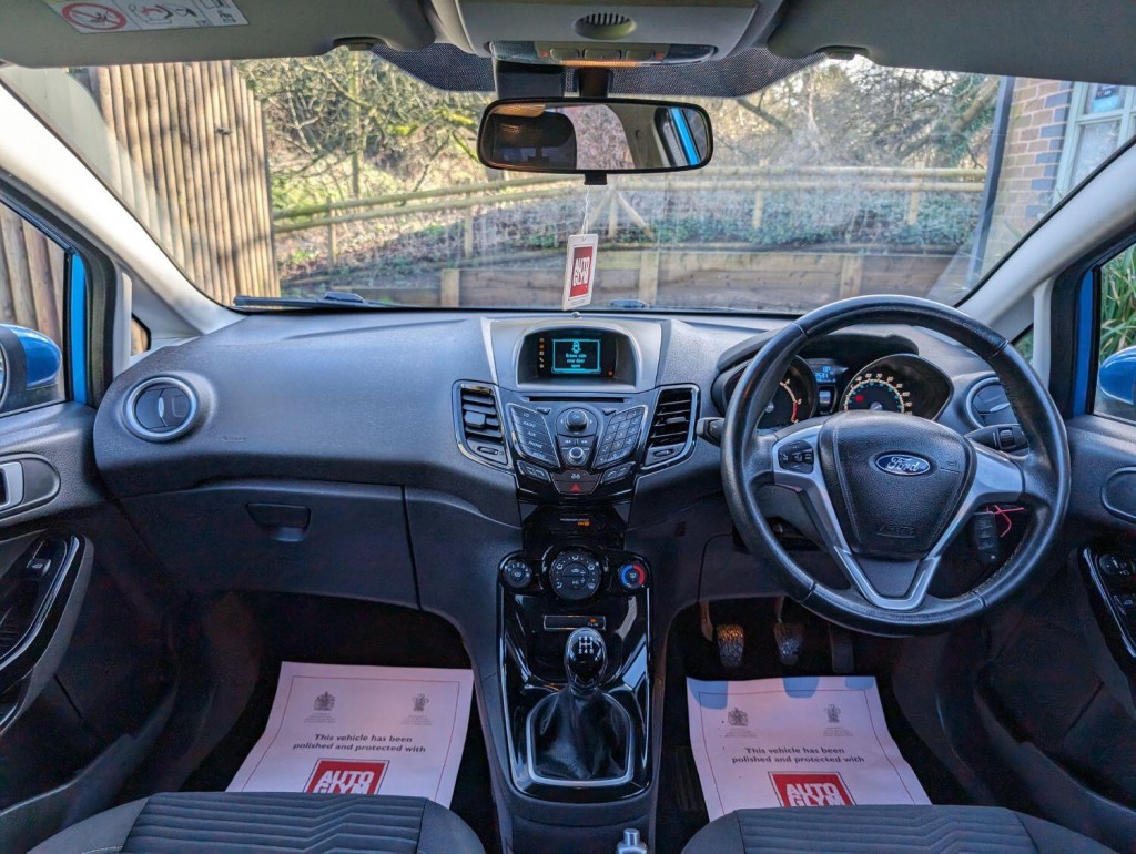 FORD FIESTA 1.5 TDCi Zetec Euro 5 5dr 2013