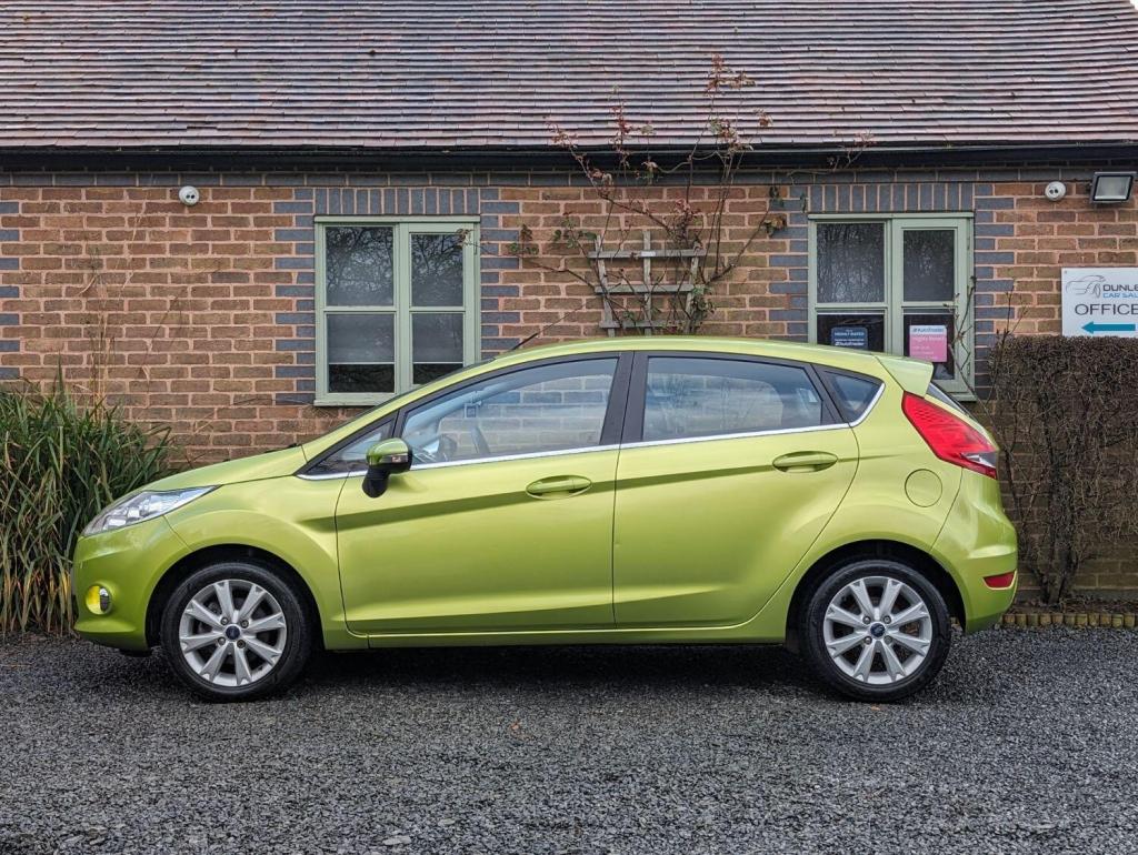 FORD FIESTA 1.25 Zetec 5dr 2010