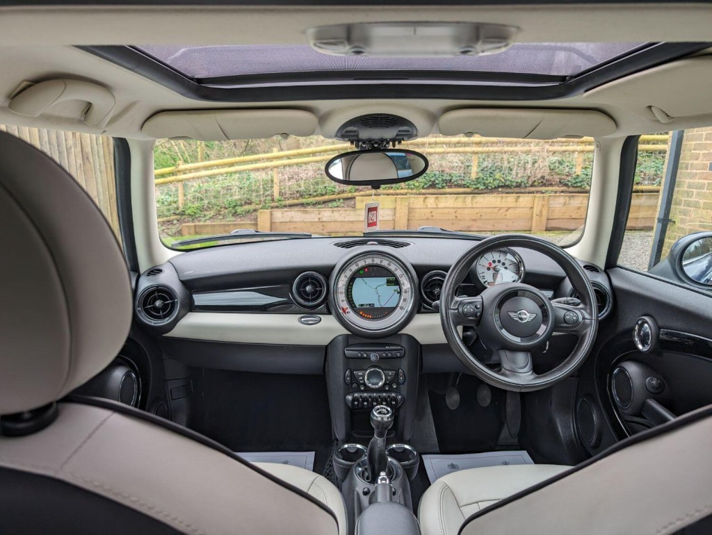 MINI HATCH 1.6 Cooper D Euro 5 (s/s) 3dr 2011