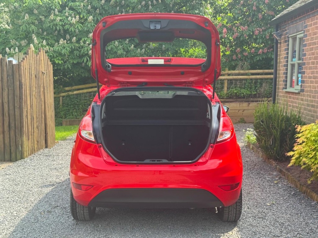 FORD FIESTA 1.25 Zetec Euro 5 3dr 2015