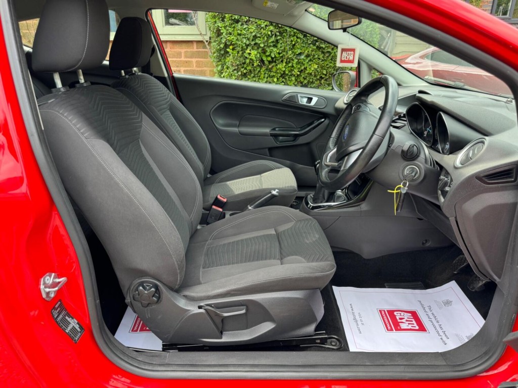 FORD FIESTA 1.25 Zetec Euro 5 3dr 2015