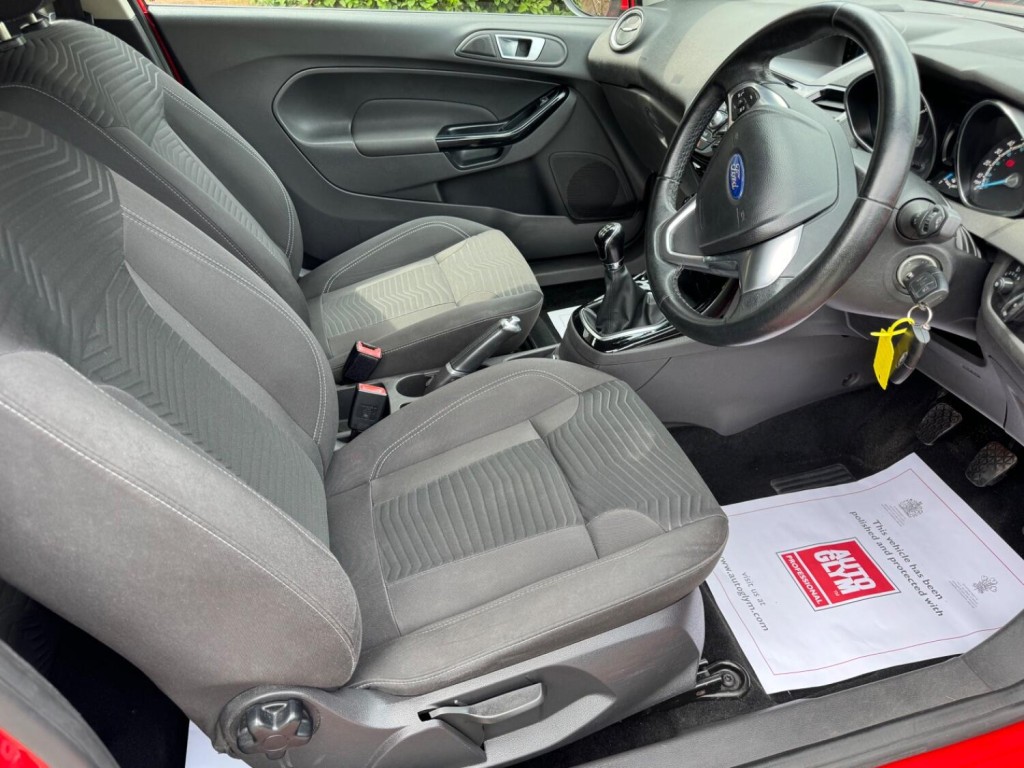 FORD FIESTA 1.25 Zetec Euro 5 3dr 2015