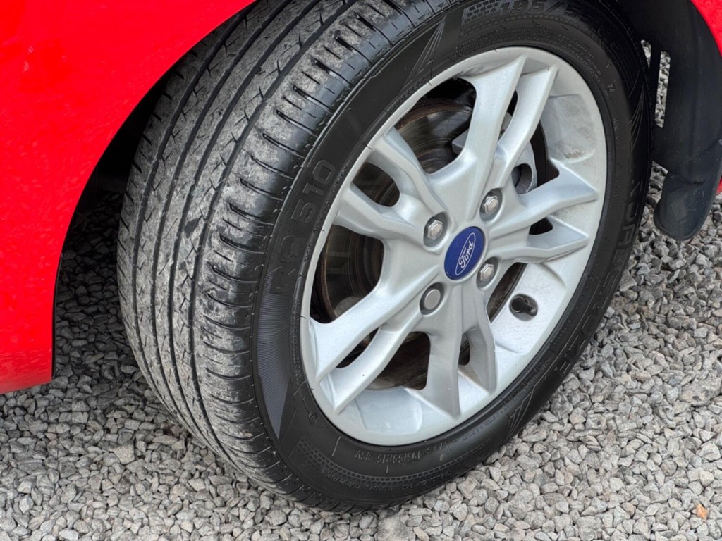 FORD FIESTA 1.25 Zetec Euro 5 3dr 2015