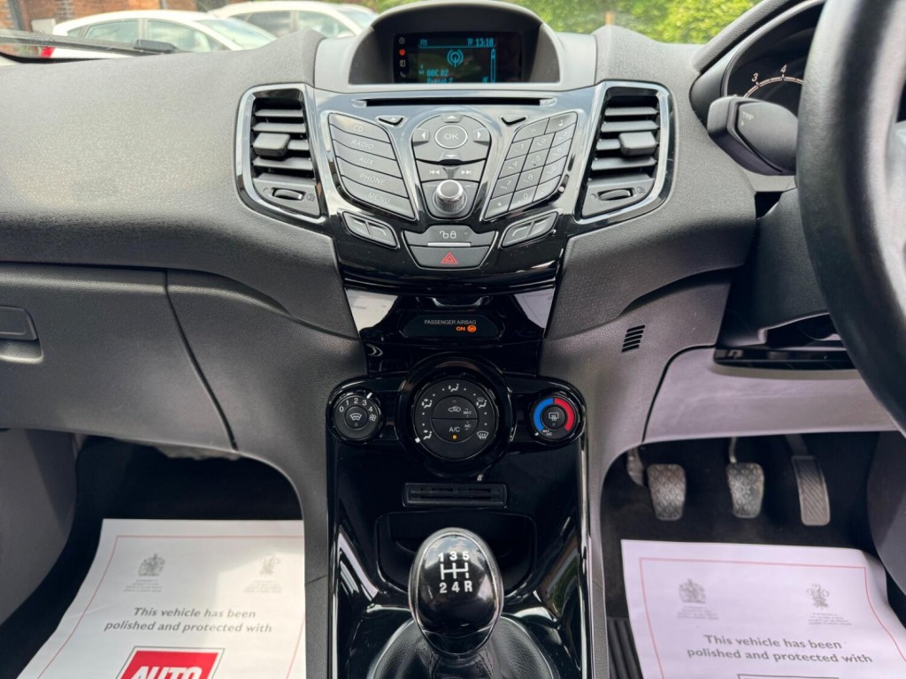 FORD FIESTA 1.25 Zetec Euro 5 3dr 2015