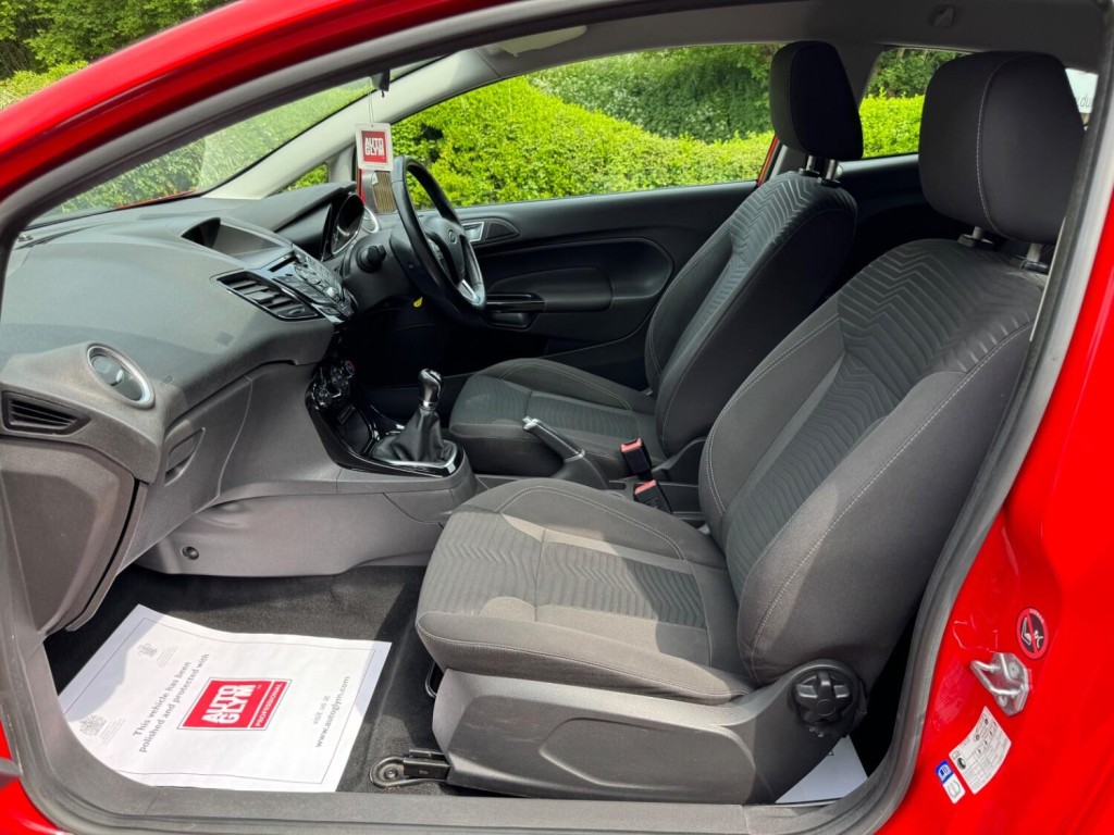 FORD FIESTA 1.25 Zetec Euro 5 3dr 2015