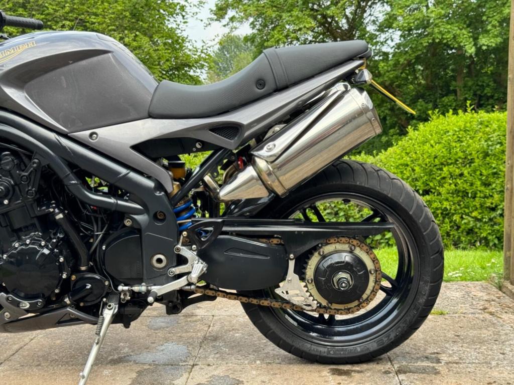 TRIUMPH SPEED TRIPLE 1050 1050 2007