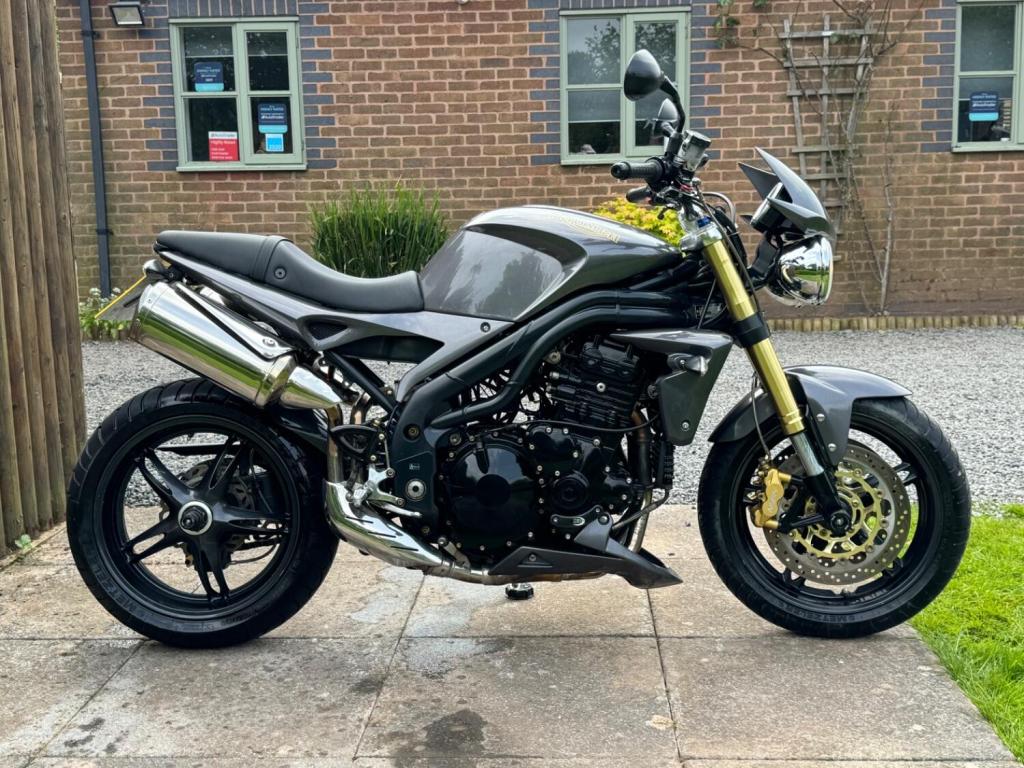 TRIUMPH SPEED TRIPLE 1050 1050 2007
