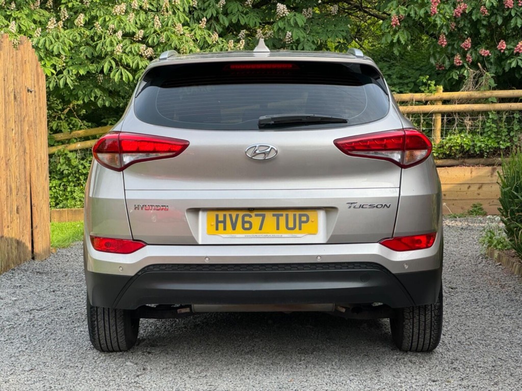 HYUNDAI TUCSON 1.6 GDi Blue Drive SE Nav Euro 6 (s/s) 5dr 2017
