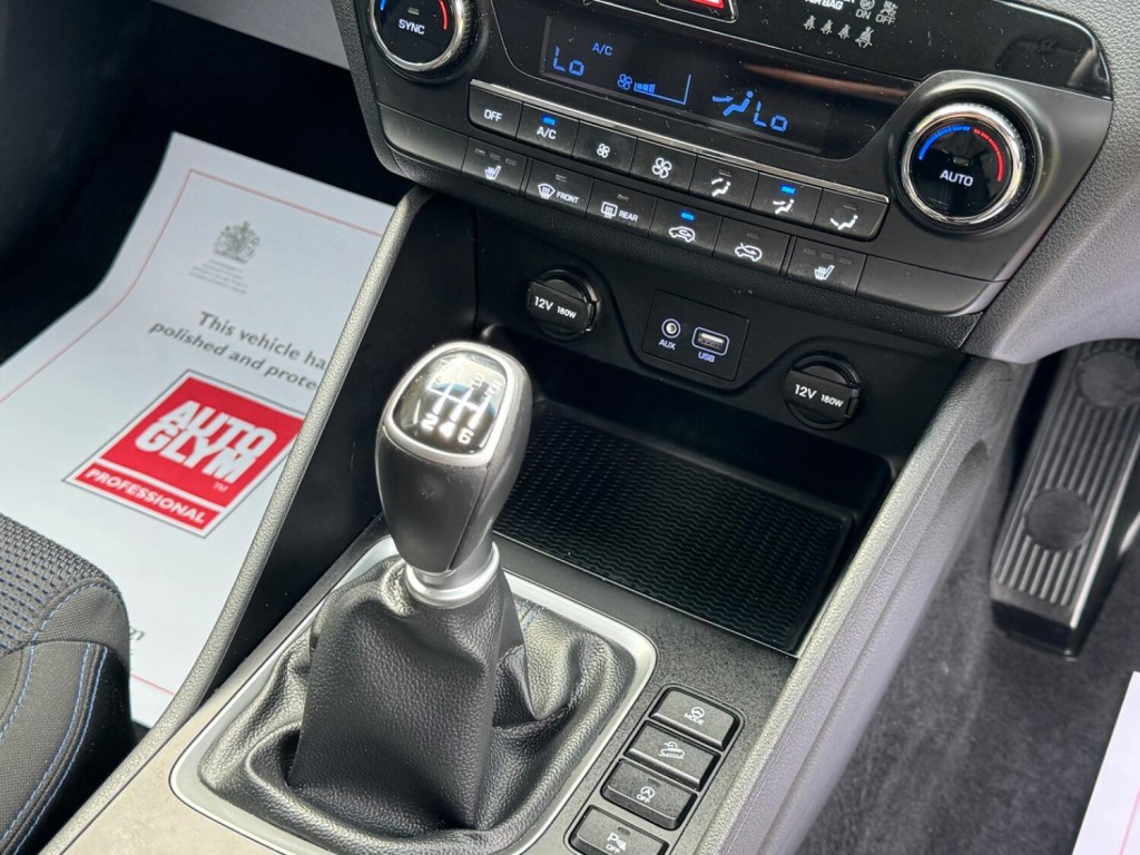 HYUNDAI TUCSON 1.6 GDi Blue Drive SE Nav Euro 6 (s/s) 5dr 2017