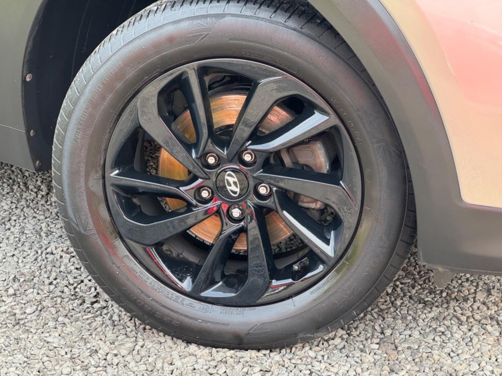 HYUNDAI TUCSON 1.6 GDi Blue Drive SE Nav Euro 6 (s/s) 5dr 2017