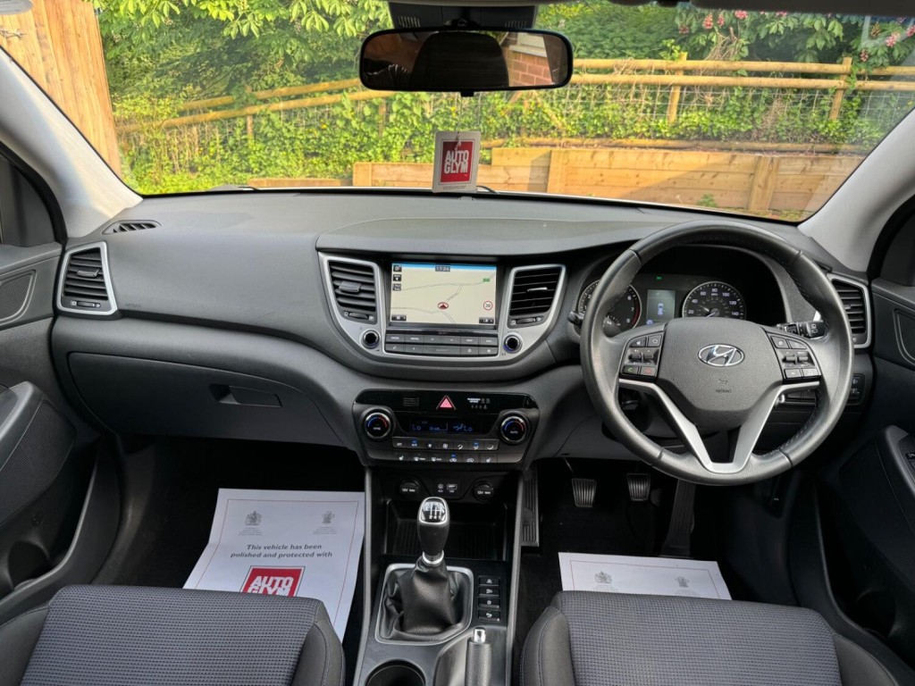 HYUNDAI TUCSON 1.6 GDi Blue Drive SE Nav Euro 6 (s/s) 5dr 2017