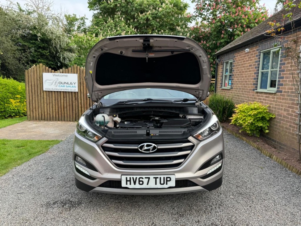 HYUNDAI TUCSON 1.6 GDi Blue Drive SE Nav Euro 6 (s/s) 5dr 2017