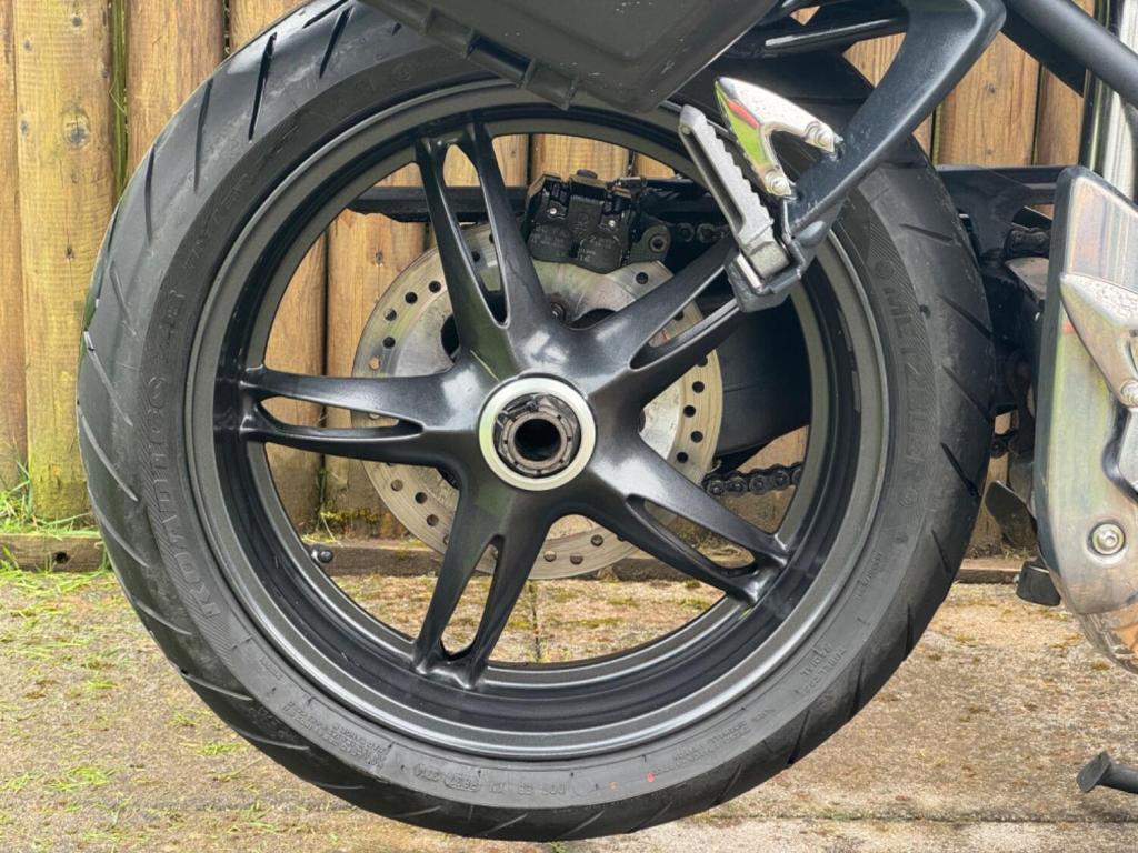 TRIUMPH SPRINT ST 1050 ST 2008