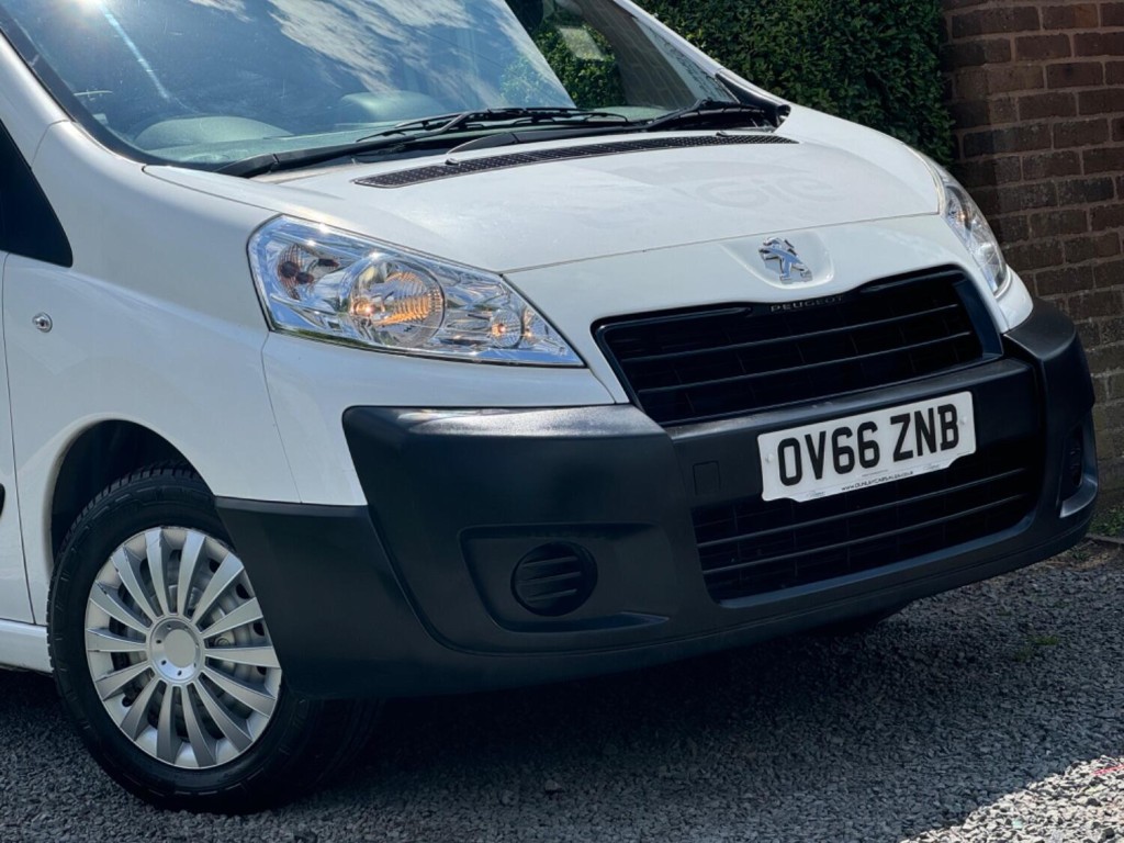 PEUGEOT EXPERT 1.6 HDi Professional L1 H1 4dr 2017