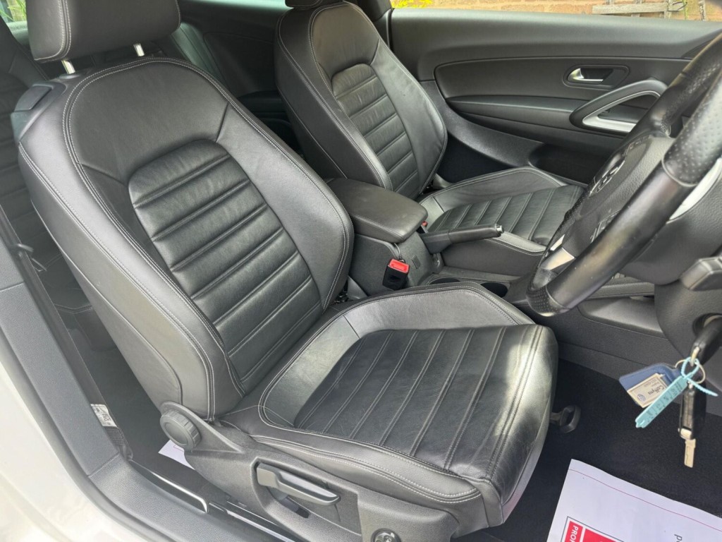 VOLKSWAGEN SCIROCCO 2.0 TDI BlueMotion Tech GT Euro 5 (s/s) 3dr (Leather, Nav) 2013