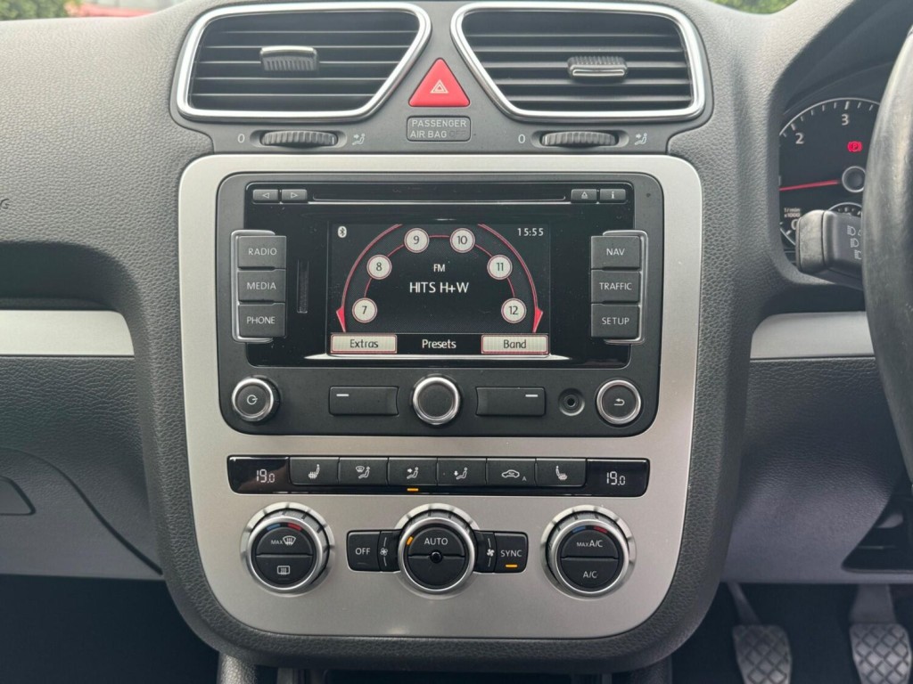 VOLKSWAGEN SCIROCCO 2.0 TDI BlueMotion Tech GT Euro 5 (s/s) 3dr (Leather, Nav) 2013