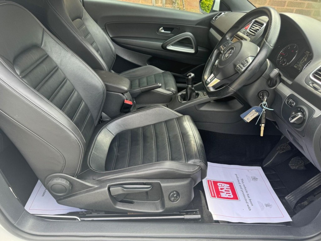 VOLKSWAGEN SCIROCCO 2.0 TDI BlueMotion Tech GT Euro 5 (s/s) 3dr (Leather, Nav) 2013