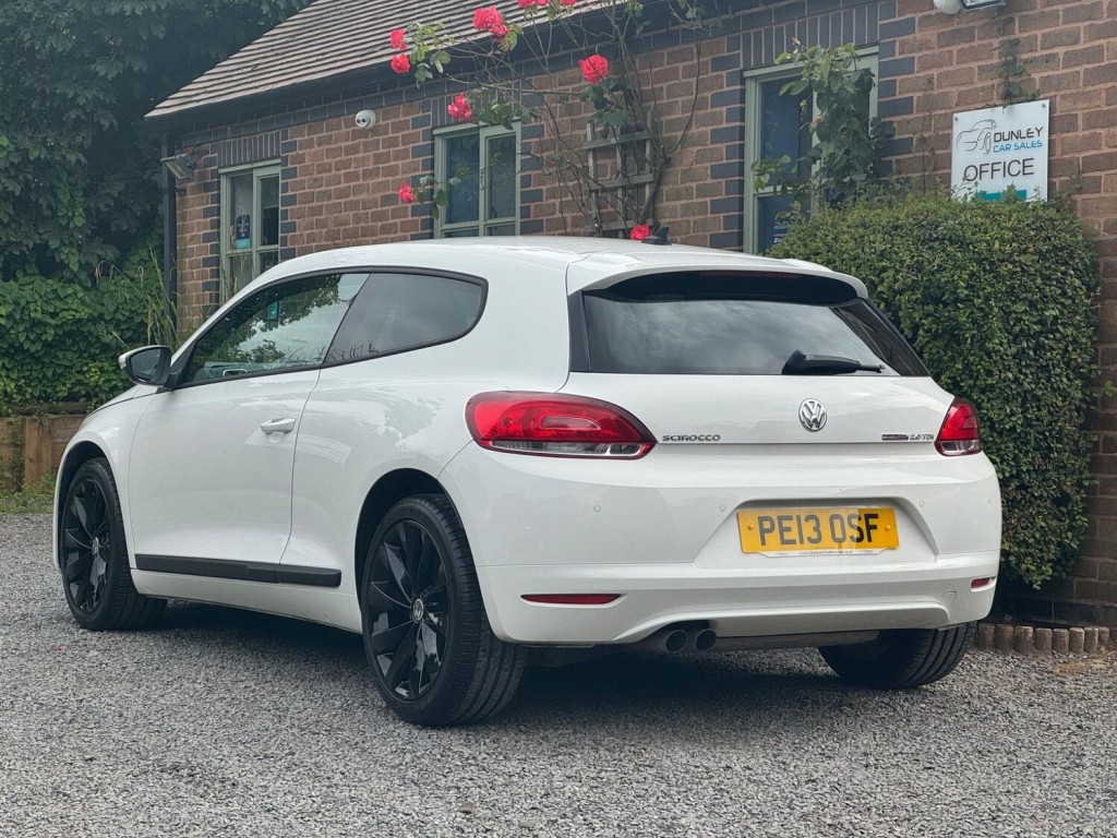 VOLKSWAGEN SCIROCCO 2.0 TDI BlueMotion Tech GT Euro 5 (s/s) 3dr (Leather, Nav) 2013