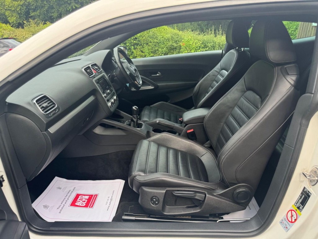 VOLKSWAGEN SCIROCCO 2.0 TDI BlueMotion Tech GT Euro 5 (s/s) 3dr (Leather, Nav) 2013