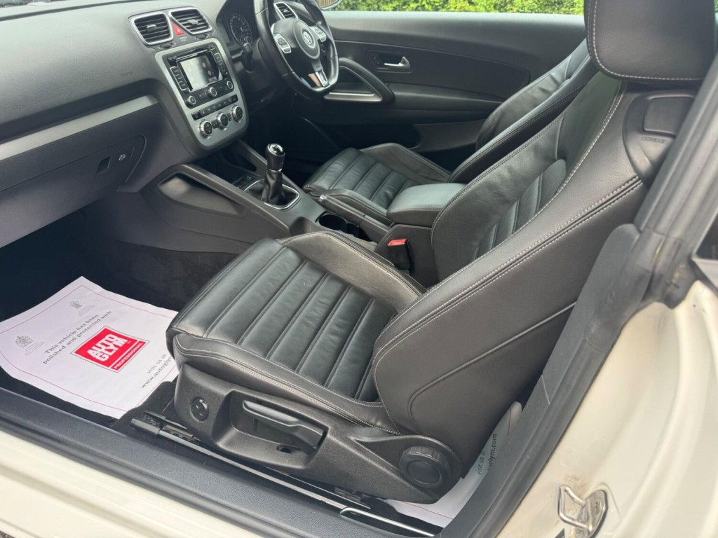 VOLKSWAGEN SCIROCCO 2.0 TDI BlueMotion Tech GT Euro 5 (s/s) 3dr (Leather, Nav) 2013