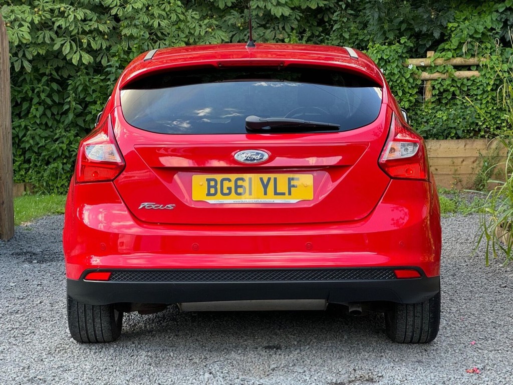 FORD FOCUS 1.6 Zetec Euro 5 5dr 2012