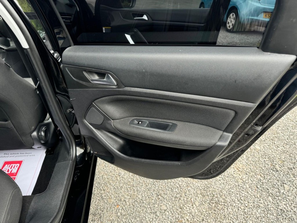 PEUGEOT 308 1.6 BlueHDi Allure Euro 6 (s/s) 5dr 2015