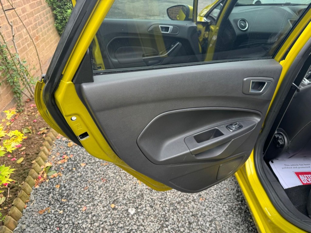 FORD FIESTA 1.6 TDCi Titanium X Euro 5 5dr 2013