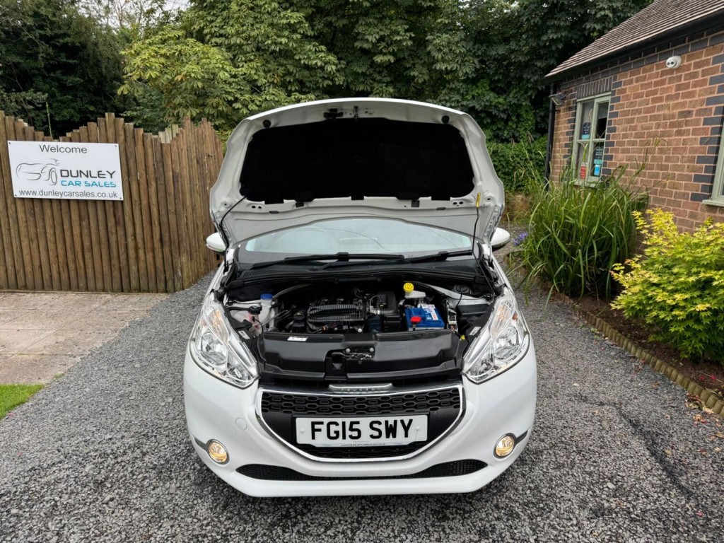 PEUGEOT 208 1.2 VTi PureTech Active Euro 6 5dr 2015