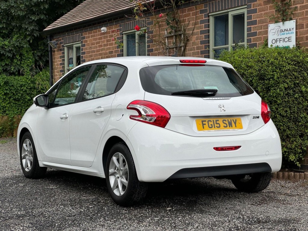 PEUGEOT 208 1.2 VTi PureTech Active Euro 6 5dr 2015