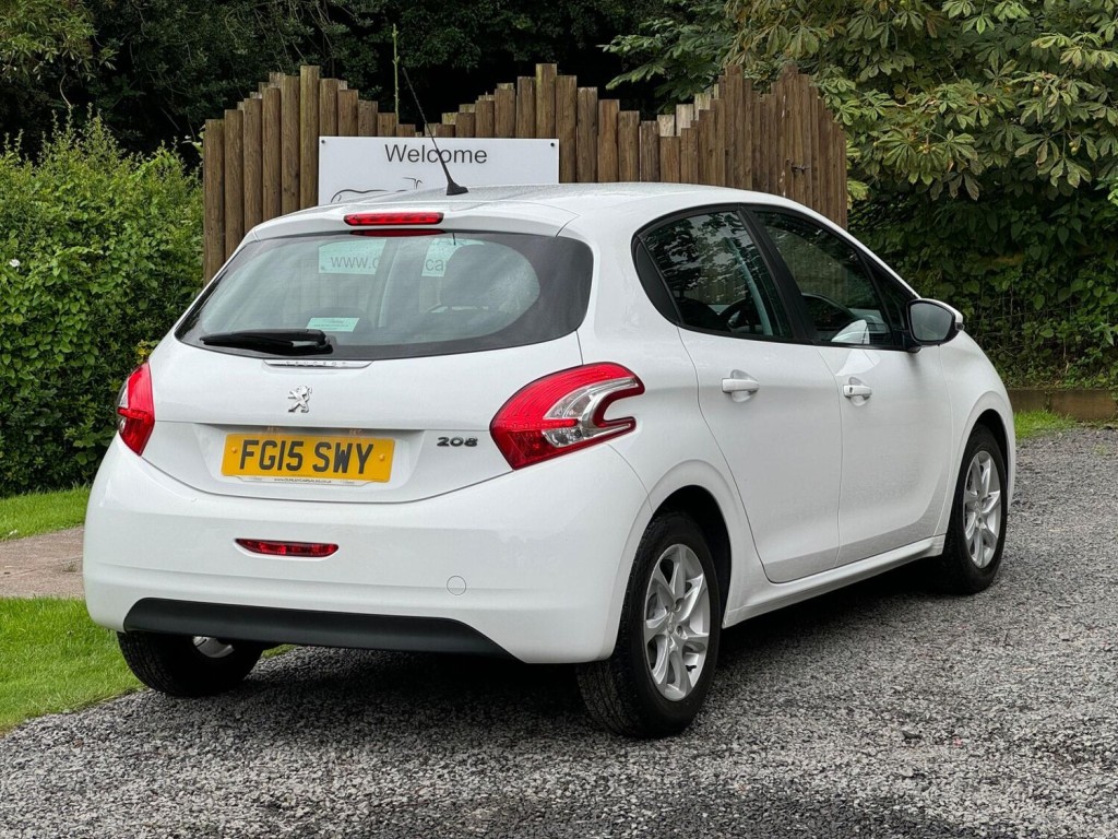 PEUGEOT 208 1.2 VTi PureTech Active Euro 6 5dr 2015