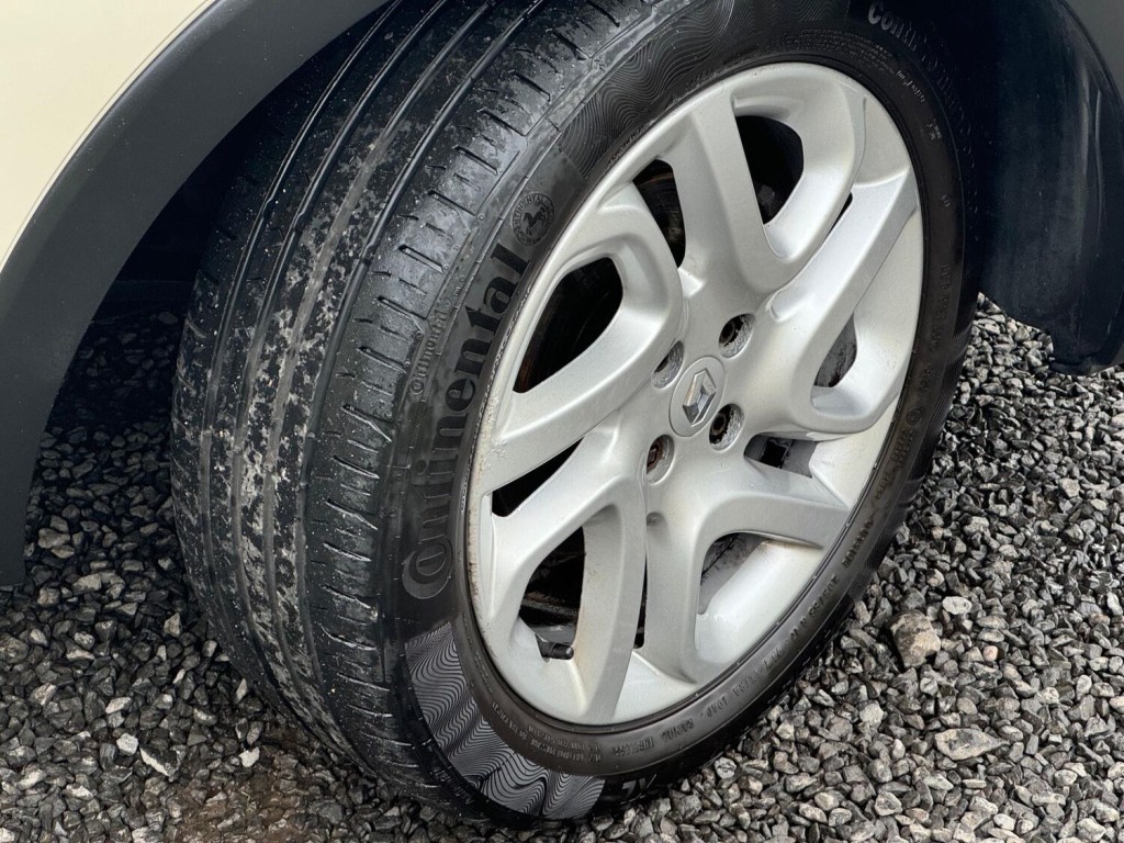 RENAULT CAPTUR 1.5 dCi ENERGY Dynamique Nav Euro 6 (s/s) 5dr 2015