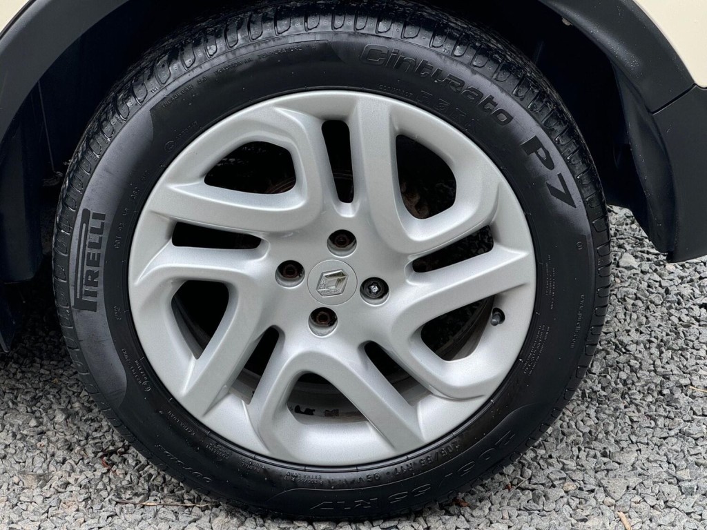 RENAULT CAPTUR 1.5 dCi ENERGY Dynamique Nav Euro 6 (s/s) 5dr 2015