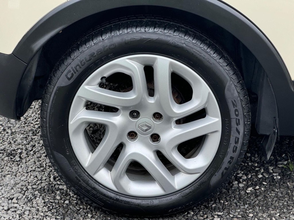 RENAULT CAPTUR 1.5 dCi ENERGY Dynamique Nav Euro 6 (s/s) 5dr 2015