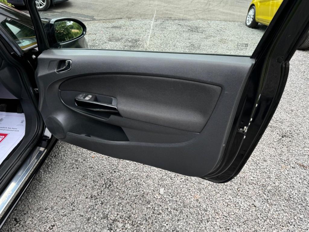 VAUXHALL CORSA 1.4i 16v SXi 3dr 2009