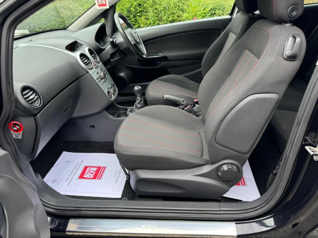 VAUXHALL CORSA 1.4i 16v SXi 3dr 2009