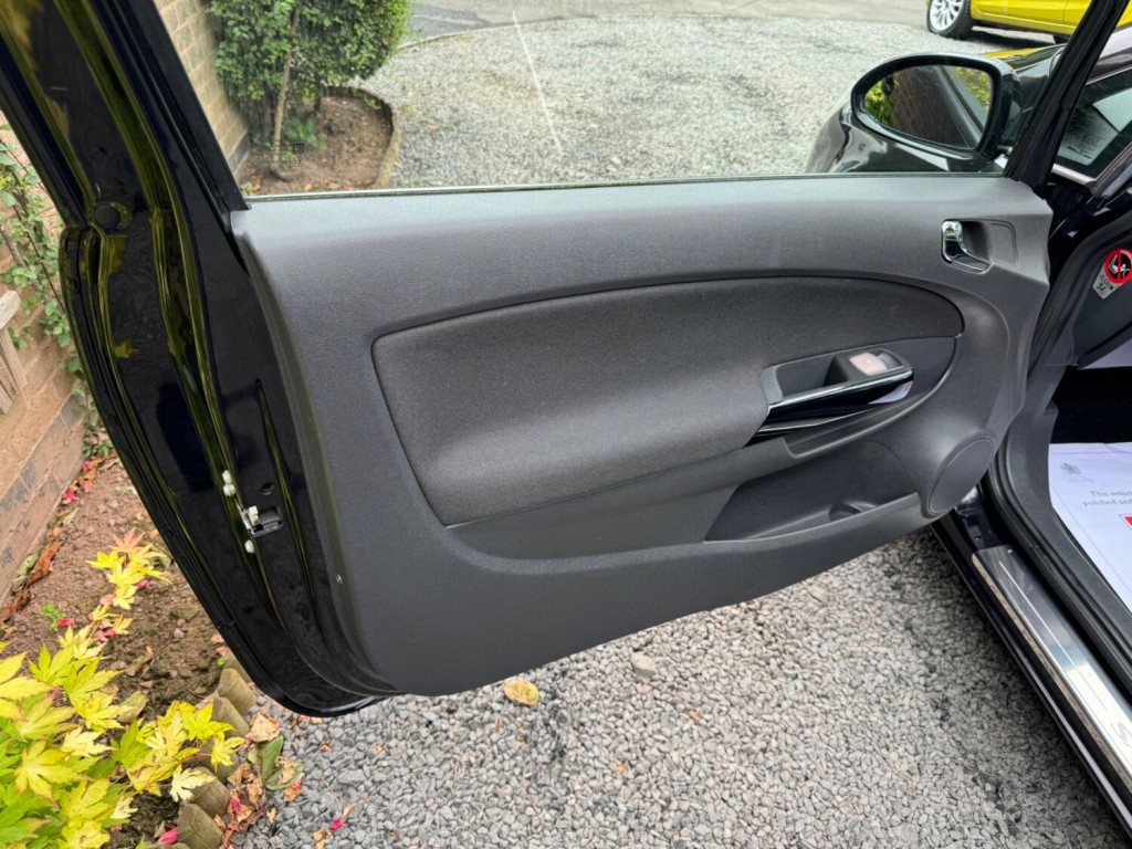 VAUXHALL CORSA 1.4i 16v SXi 3dr 2009