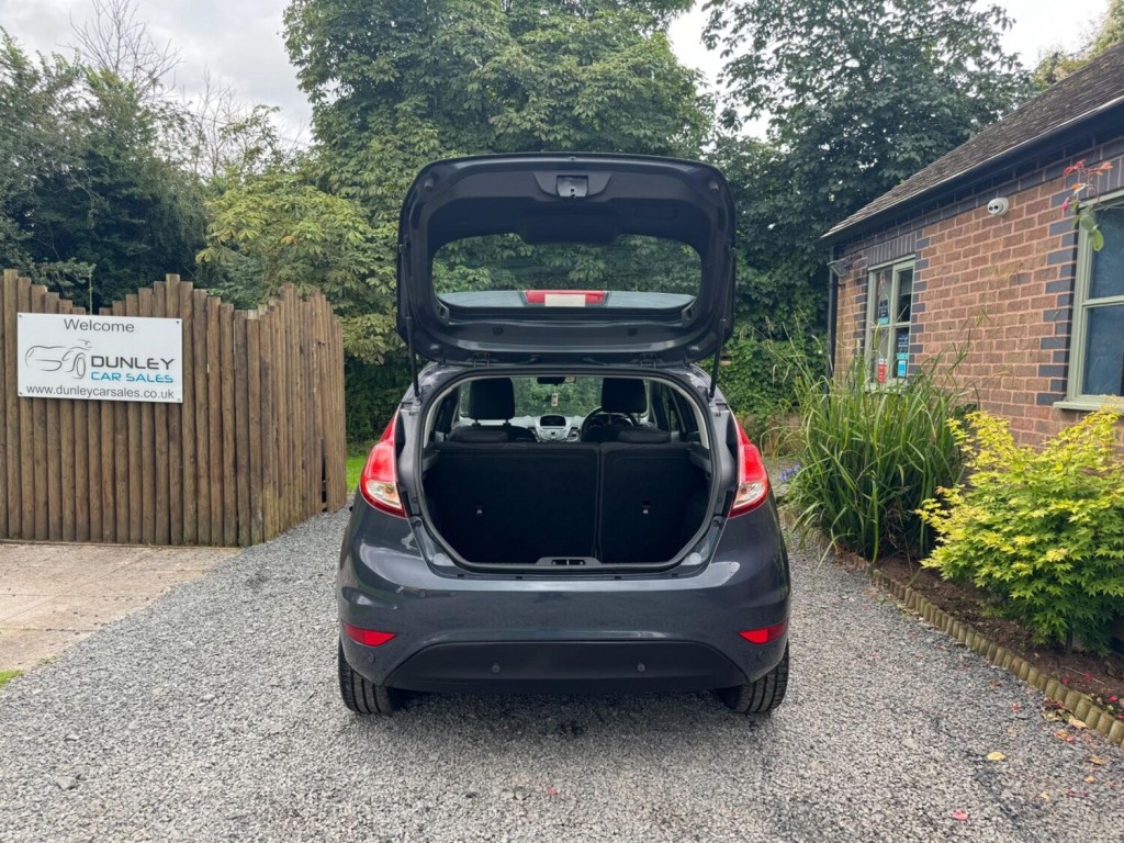 FORD FIESTA 1.5 TDCi Zetec Euro 5 5dr 2014